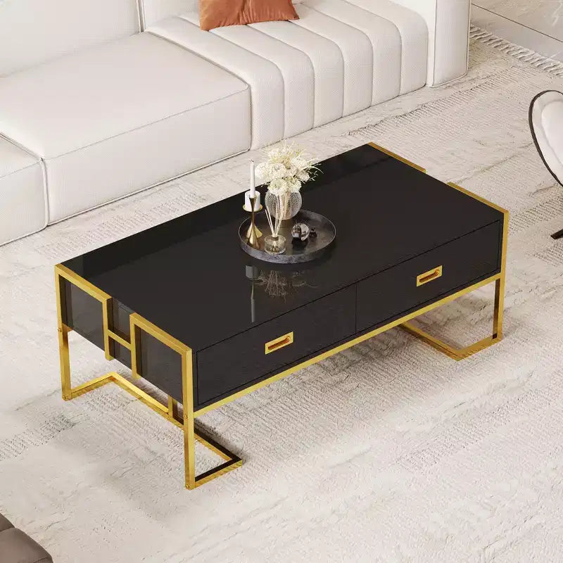 Tavolino da salotto moderno rettangolare - con 4 cassetti e base in metallo dorato; un elegante centrotavola minimalista per il soggiorno